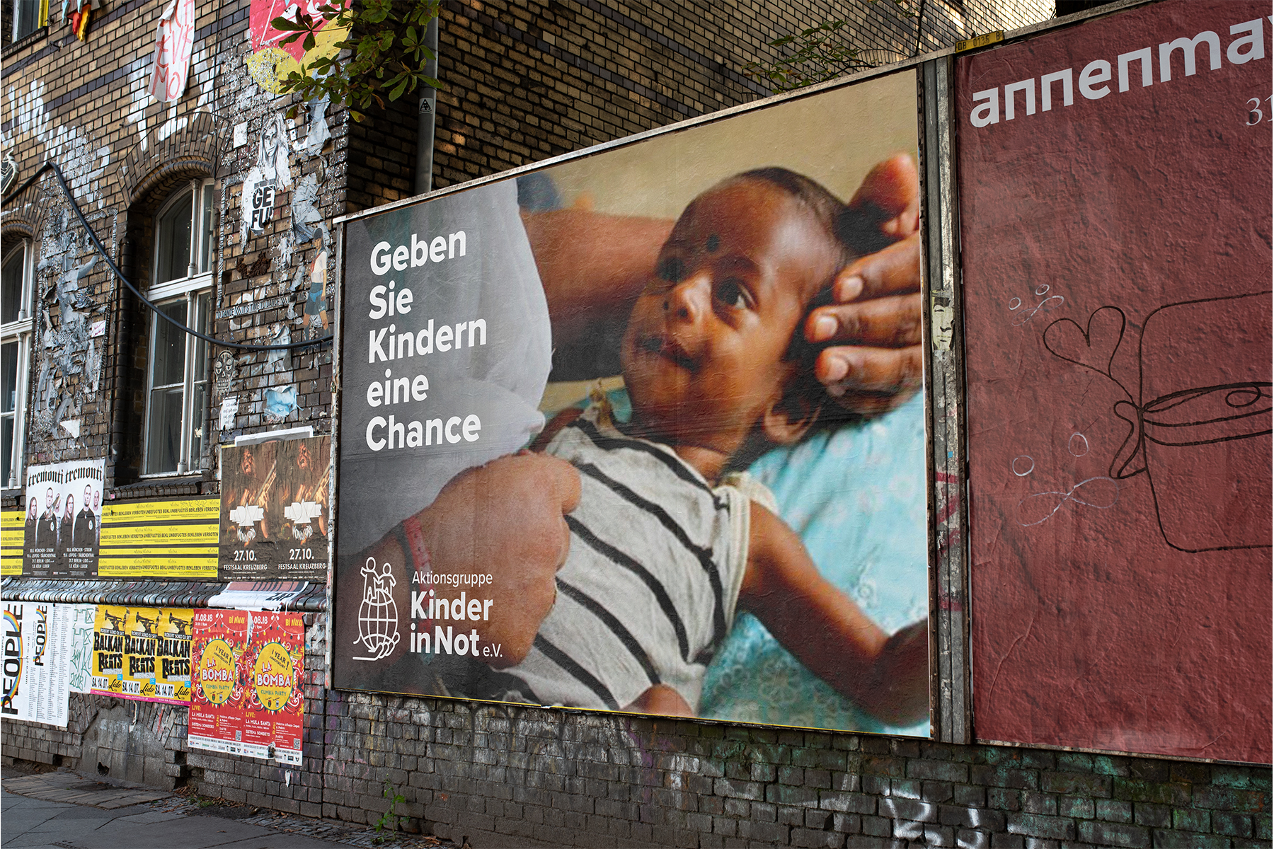 Kinder in Not e.V. Advertising Mockup